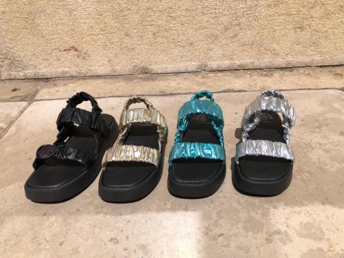Sandales à plateforme (4 couleurs)